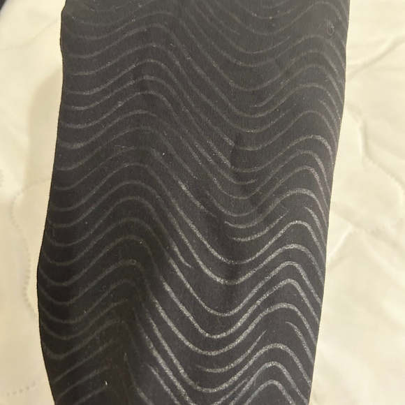 Lululemon leggings - Picture 1 of 3